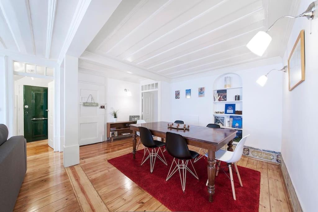 Charming 2 Bedroom Apartment Avenida Da Liberdade Lisbon Luaran gambar