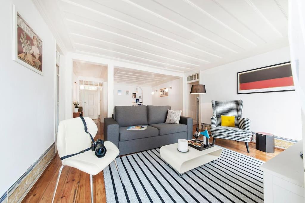 Charming 2 Bedroom Apartment Avenida Da Liberdade Lisbon Luaran gambar